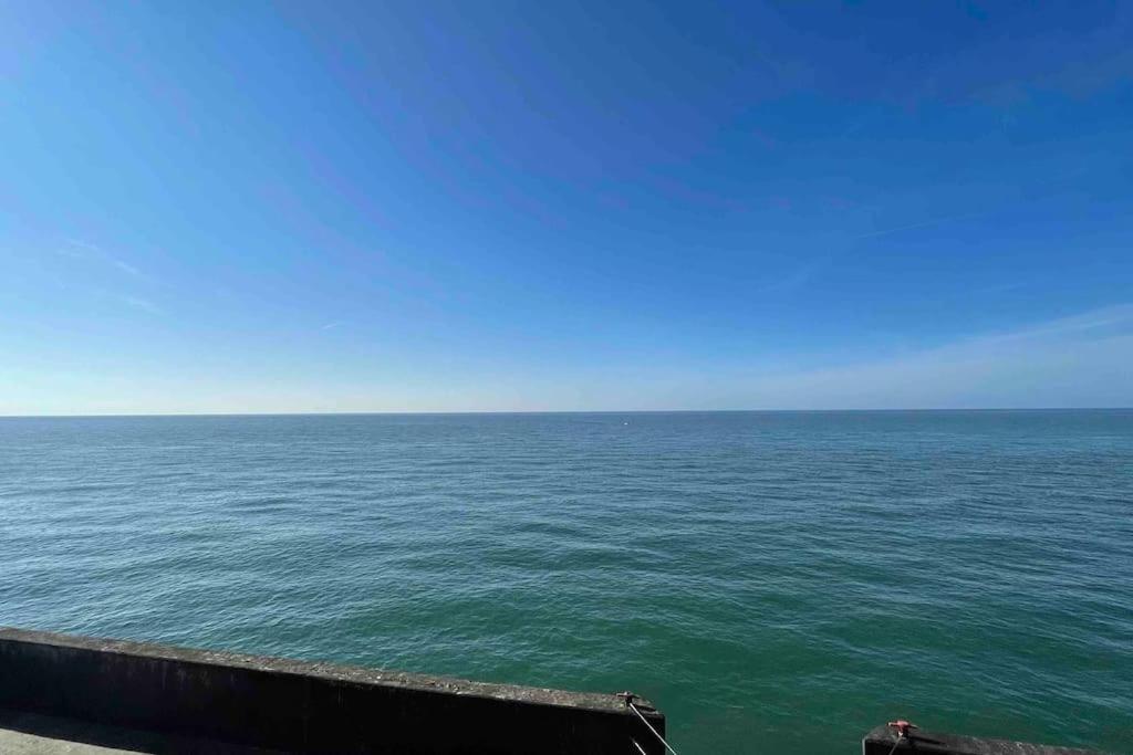 Comfortable Flat Close To The Beach Brighton Eksteriør billede