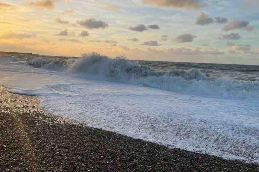 Comfortable Flat Close To The Beach Brighton Eksteriør billede